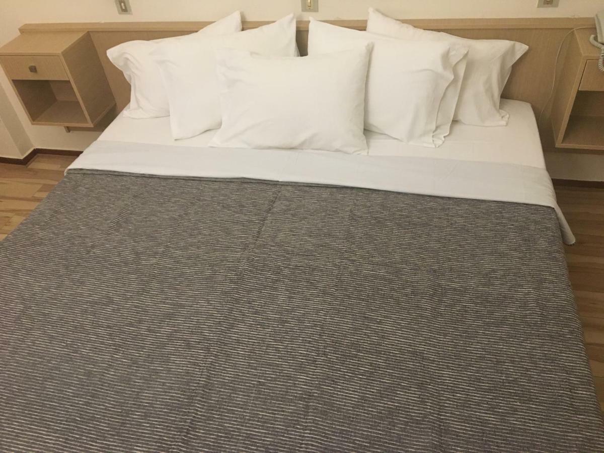 Galaxy Hotel การิสโตส ภายนอก รูปภาพ